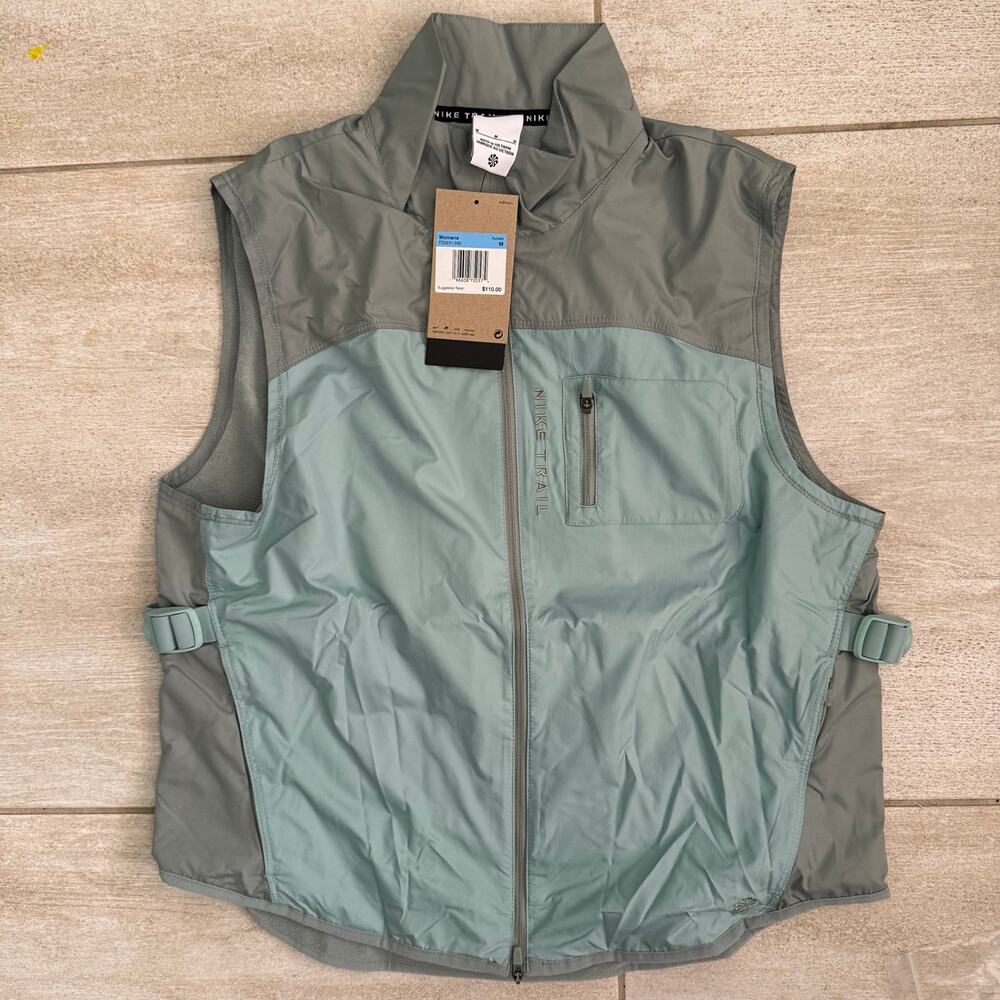 NEW NIKE TRAIL REPEL RUNNING VEST SZ MEDIUM WOMENS! - 0274